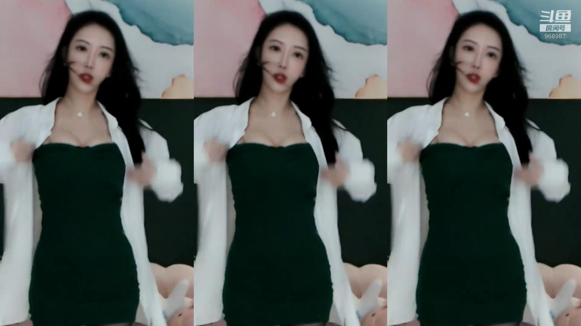 斗鱼南妹性感热舞 017